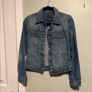 GAP Women's Classic Blue Jean Jacket - distressed wash - XS